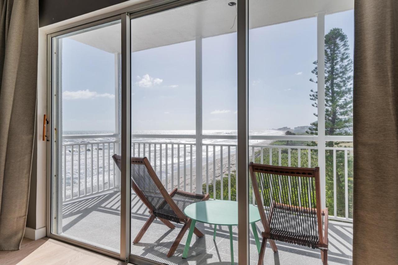 Oceanfront Beach House, Satellite Beach Buitenkant foto